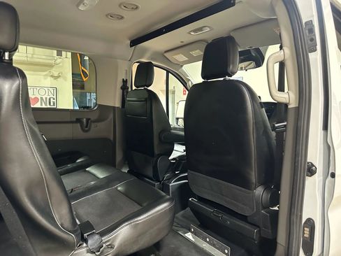 Used 2020 Ford Transit 150 XL image 32