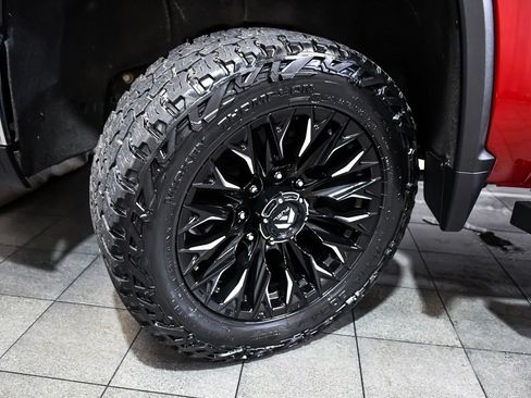 Used 2024 Chevrolet Silverado 2500 LT w/ All Star Edition AWD/4WD image 7