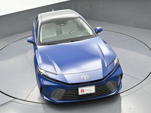 Certified 2025 Toyota Camry XLE image 43