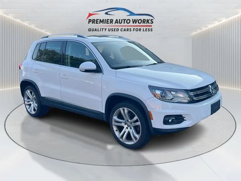 Used 2013 Volkswagen Tiguan SEL FWD image 3