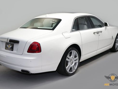 Used 2016 Rolls-Royce Ghost image 6