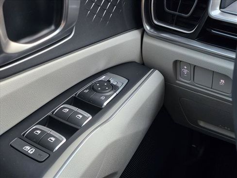 New 2026 Kia Sorento S AWD/4WD image 12