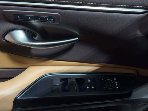Used 2020 Lexus ES 350 w/ Premium Package FWD image 21