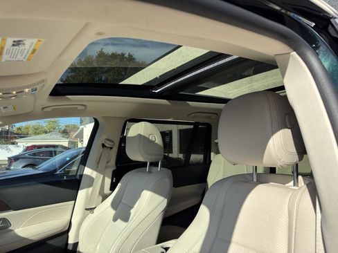 Used 2021 Mercedes-Benz GLS 450 4MATIC image 24