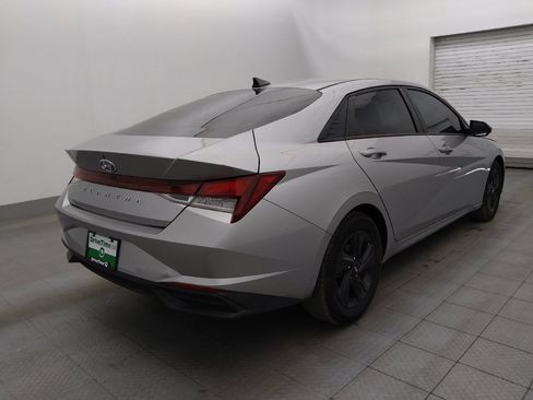 Used 2022 Hyundai Elantra SEL w/ Cargo Package FWD image 9