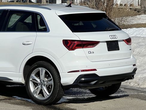 Used 2019 Audi Q3 2.0T Premium w/ Convenience Package image 10