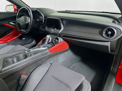 Used 2022 Chevrolet Camaro LT RWD image 29