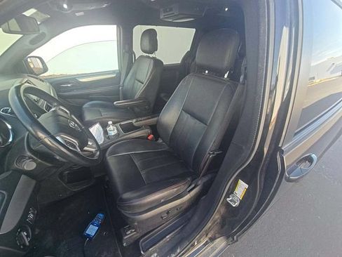 Used 2018 Dodge Grand Caravan GT FWD image 5