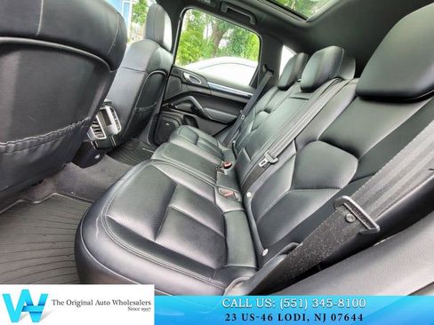 Used 2015 Porsche Cayenne S AWD/4WD image 15