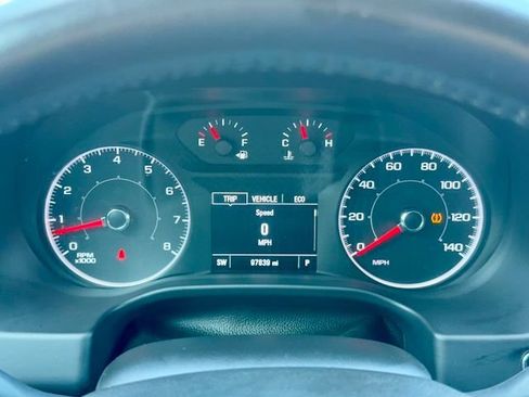 Used 2019 GMC Acadia SLE FWD image 19