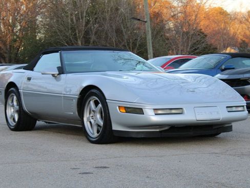 Used 1996 Chevrolet Corvette Convertible image 1