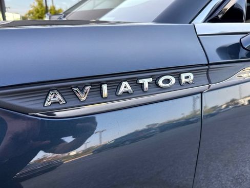 Certified 2023 Lincoln Aviator Reserve w/ Equipment Group 201A AWD/4WD image 4