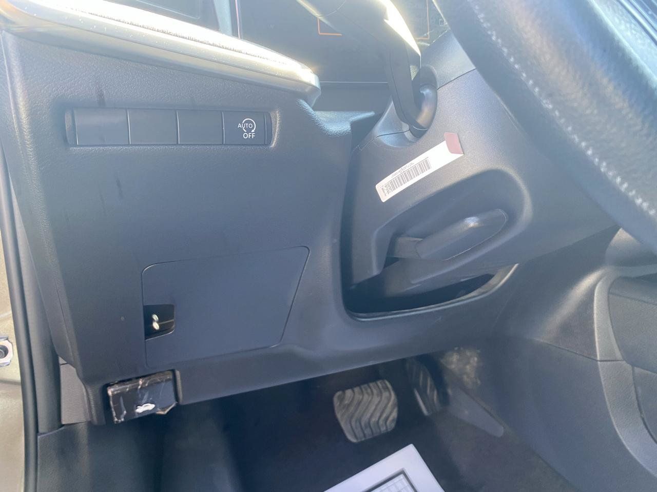 Used 2025 Nissan Kicks SV FWD image 10