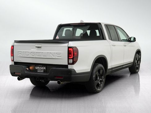 Used 2024 Honda Ridgeline Black Edition image 5