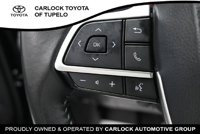 Used 2024 Toyota Highlander XSE FWD image 25