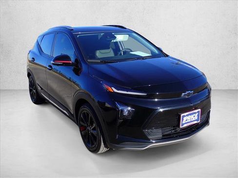 Used 2023 Chevrolet Bolt EUV Premier w/ Sun & Sound Package image 6