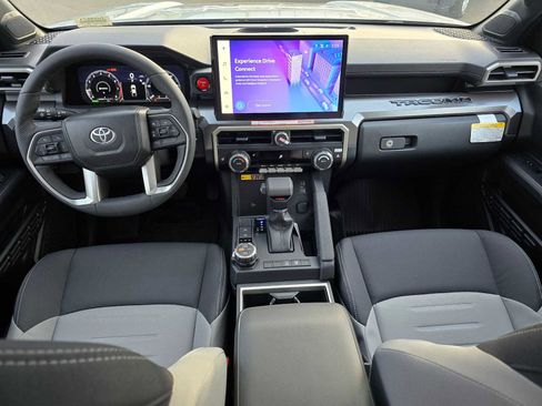 New 2025 Toyota Tacoma TRD Off-Road AWD/4WD image 20