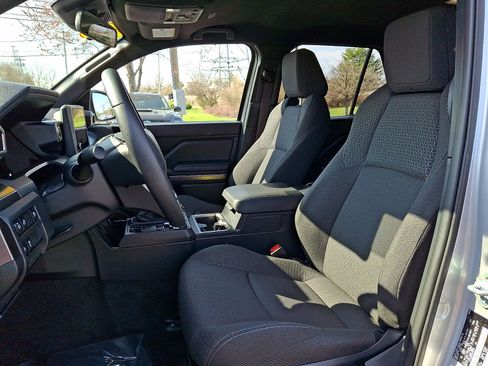 Certified 2025 Toyota 4Runner SR5 AWD/4WD image 14