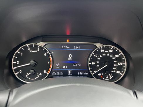Used 2025 Nissan Altima 2.5 SV FWD image 40