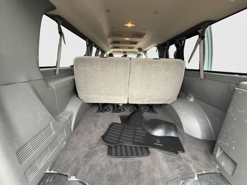 Used 2024 Chevrolet Express 3500 LT w/ LT Preferred Equipment Group RWD image 21