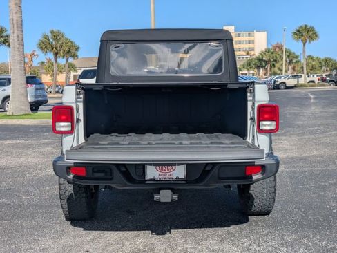 Used 2020 Jeep Gladiator Sport w/ Quick Order Package 24S image 15