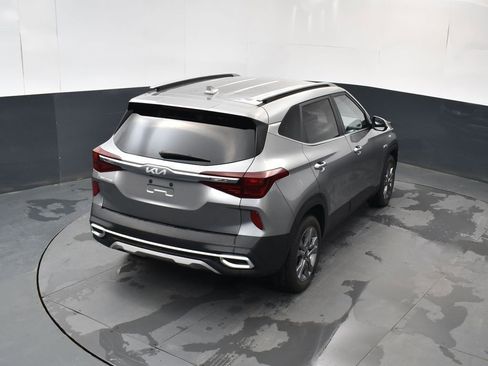 Used 2023 Kia Seltos S image 29