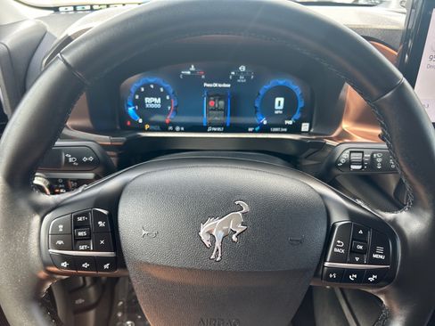 Certified 2025 Ford Bronco Sport Outer Banks w/ Outer Banks Tech Package+ AWD/4WD image 21