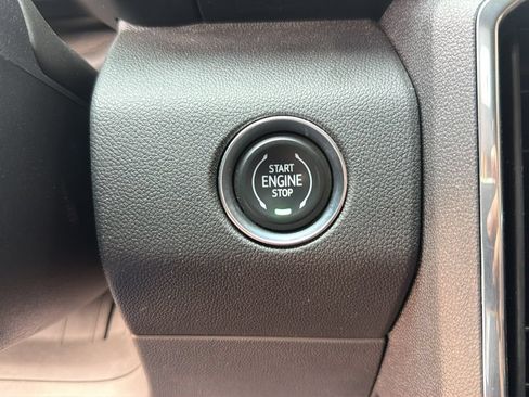 Used 2025 GMC Acadia Elevation AWD/4WD image 26