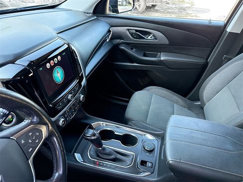 Used 2018 Chevrolet Traverse LT image 26