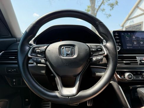 Used 2022 Honda Accord Sport Special Edition image 6