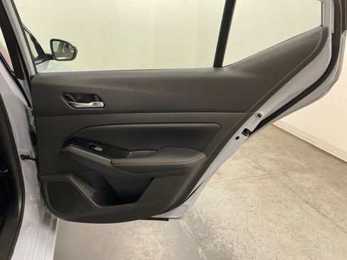 Used 2024 Nissan Altima 2.5 SR w/ SR Premium Package AWD/4WD image 29