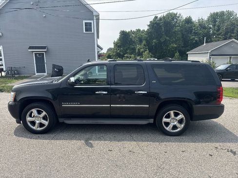 Used 2013 Chevrolet Suburban LTZ AWD/4WD image 5