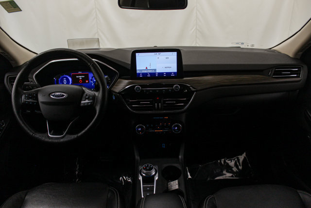 Certified 2020 Ford Escape Titanium w/ Titanium Premium Package 2.0 AWD/4WD image 26