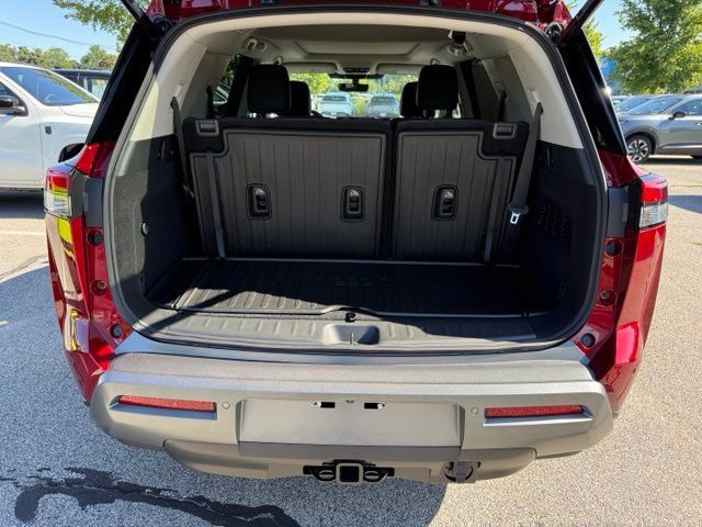 New 2026 Nissan Pathfinder Platinum AWD/4WD image 10