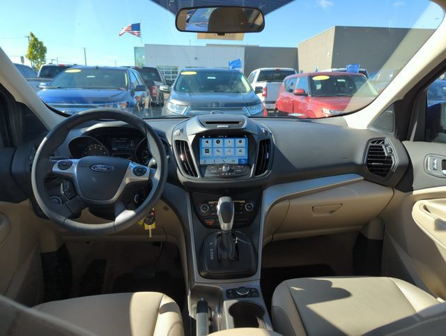 Used 2016 Ford Escape SE w/ Equipment Group 201A FWD image 25