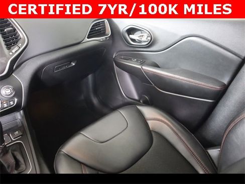 Used 2021 Jeep Cherokee Trailhawk w/ Sun, Sound & Nav Group image 18