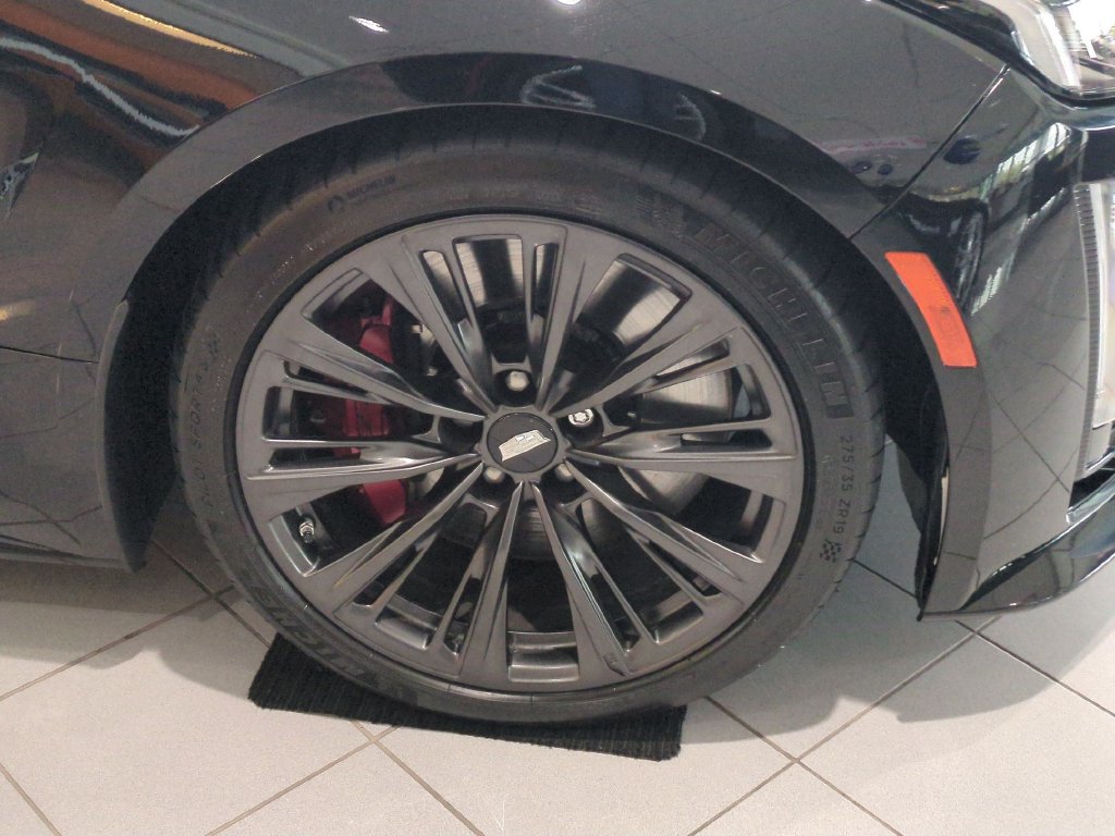 Used 2024 Cadillac CT5 V Blackwing w/ Driver Assist Package RWD image 10