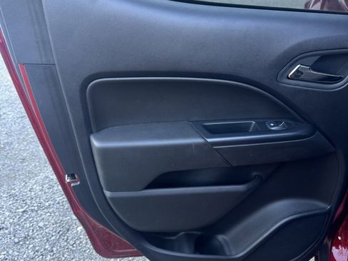 Certified 2021 Chevrolet Colorado LT w/ LT Convenience Package image 20