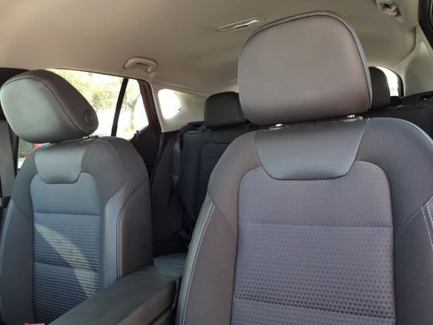 Used 2025 Chevrolet Trax LT w/ LT Convenience Package FWD image 13