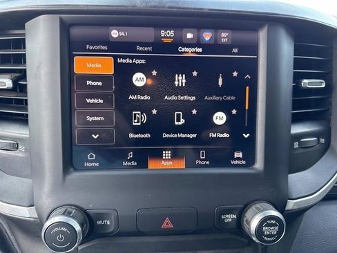Used 2022 RAM 1500 Big Horn AWD/4WD image 23