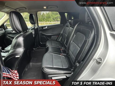 Used 2020 Ford Escape Titanium image 30