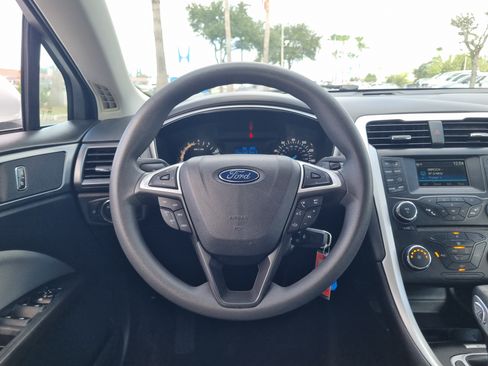 Used 2015 Ford Fusion S FWD image 17