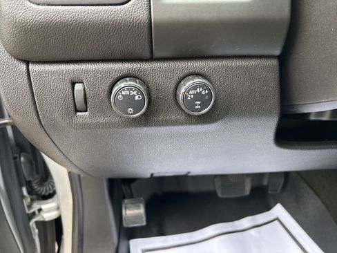 Used 2018 Chevrolet Colorado LT image 19