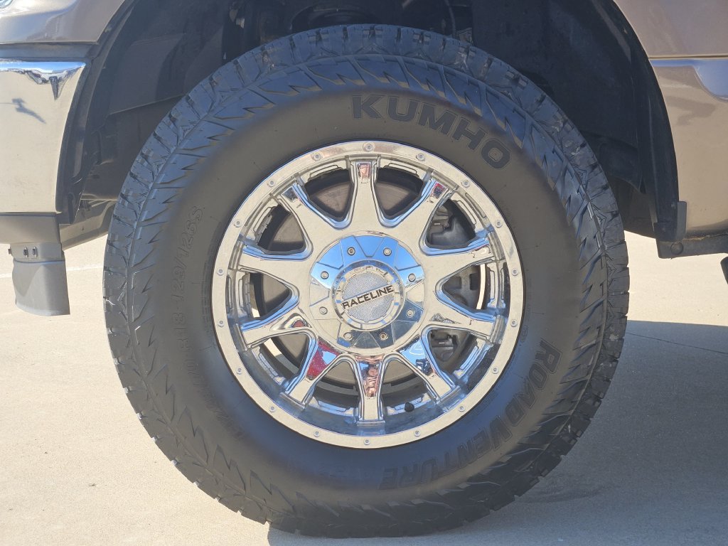 Used 2018 Ford F150 XLT w/ Equipment Group 302A Luxury AWD/4WD image 12
