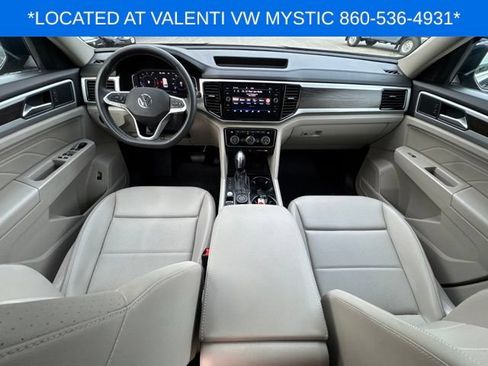 Used 2023 Volkswagen Atlas SE w/ Panoramic Sunroof Package AWD/4WD image 13