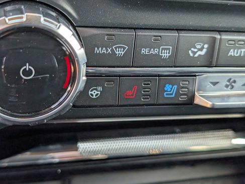 Used 2025 Ford F150 Lariat w/ Equipment Group 502A High image 18