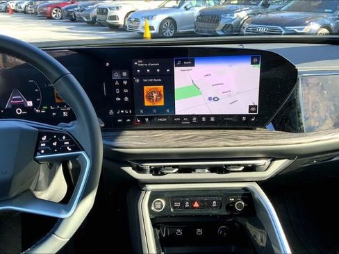 Used 2025 Audi Q5 Prestige image 6