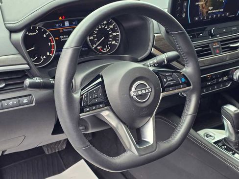 Used 2023 Nissan Altima 2.5 SL image 18
