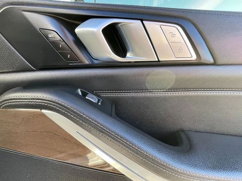 Used 2020 BMW X7 xDrive40i image 38