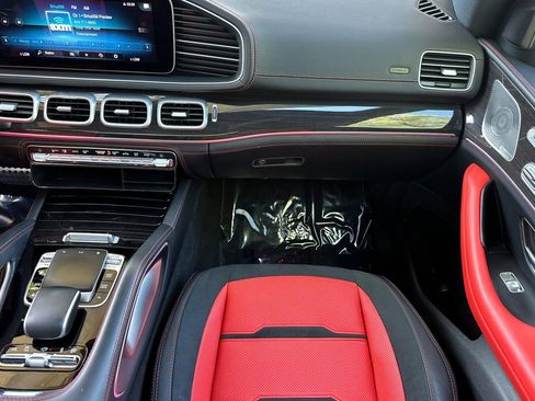 Used 2022 Mercedes-Benz GLE 53 AMG 4MATIC image 30